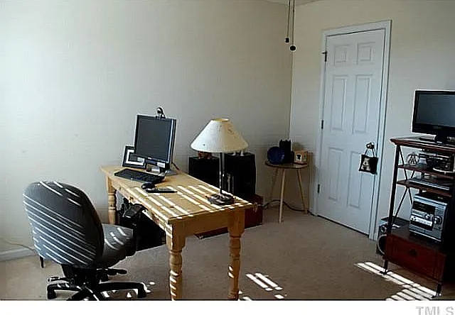 Tanby Ct — Photo 19