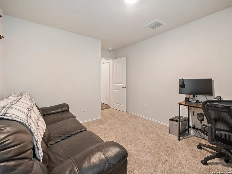 723 Armadillo Dr — Photo 13