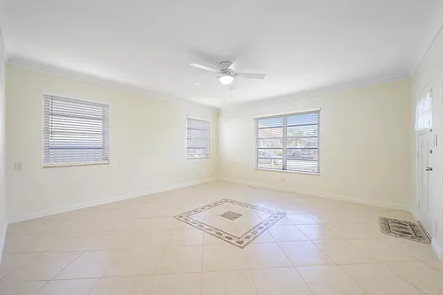 1706 Dewey St Photo 1
