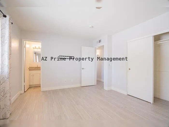 8139 E Osborn Rd — Photo 15