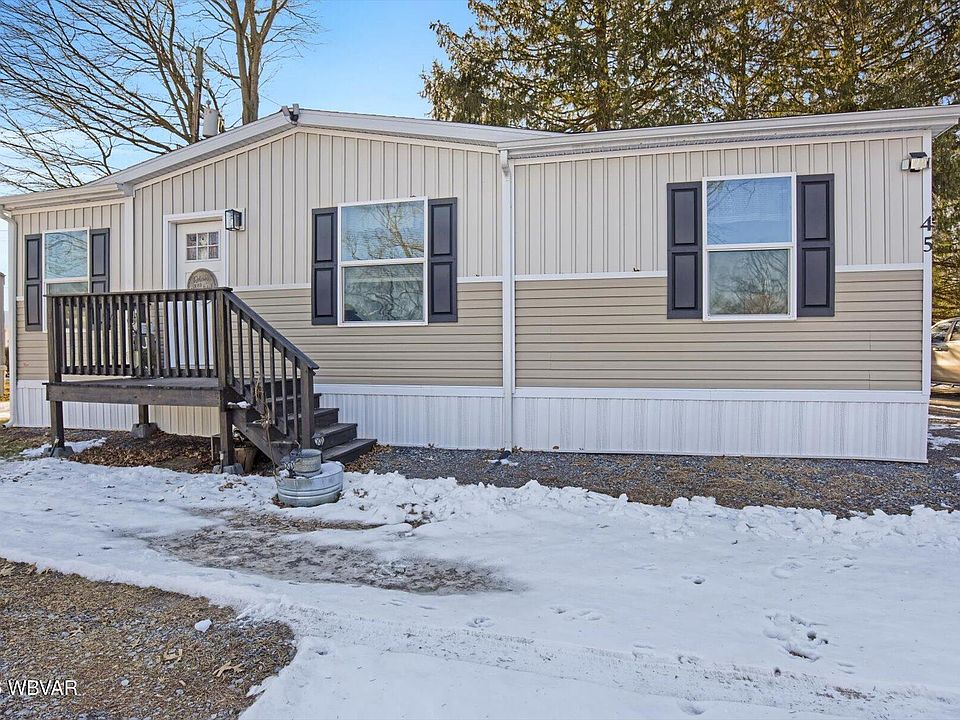 1st image of 45 Tree Line Ln