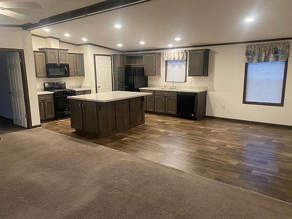 3rd image of 9577 South Ave #121