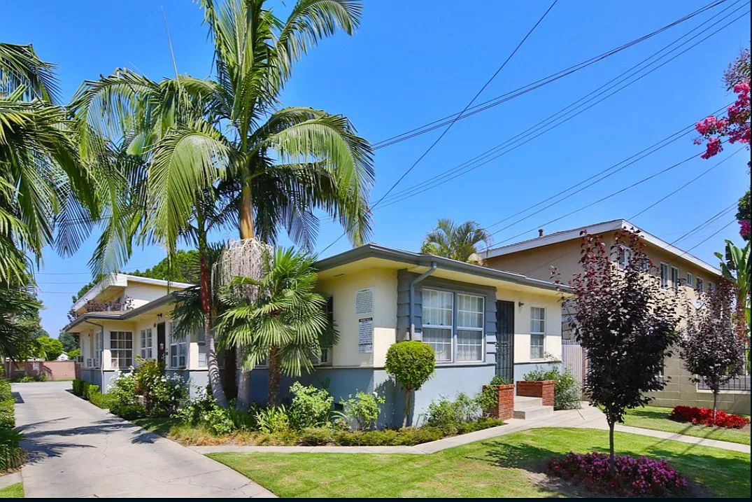 1 bed, 576 sqft, $1,995 — Photo 3