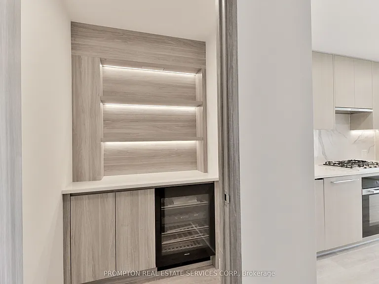 18 Esther Shiner Blvd #610 — Photo 15
