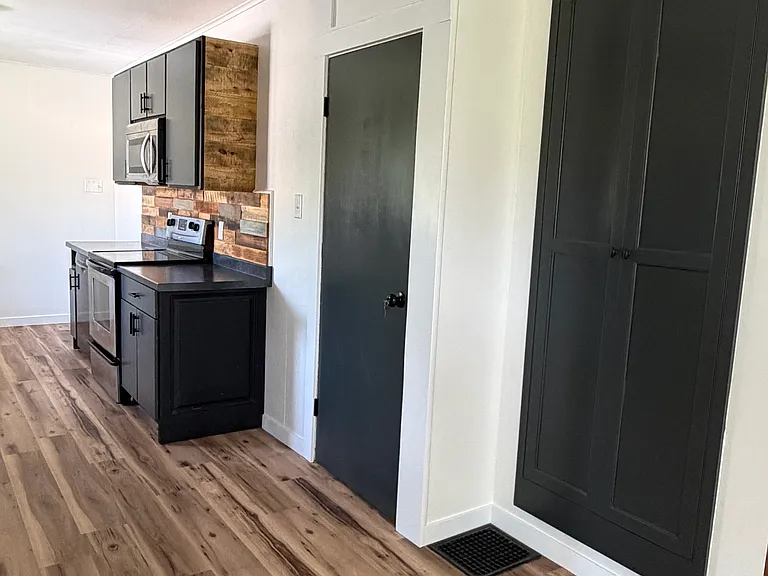 1244A Inwood Dr #1244-A — Photo 5