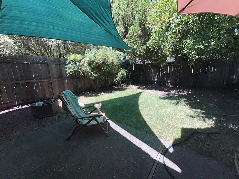 611 Isla Pl — Photo 21