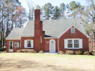 633 Spring Ln, Sanford, NC 27330