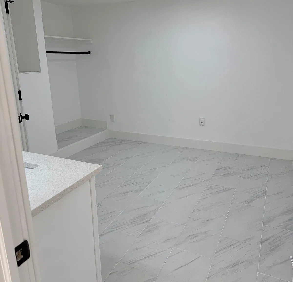 1 bed, 480 sqft, $1,200 — Photo 3