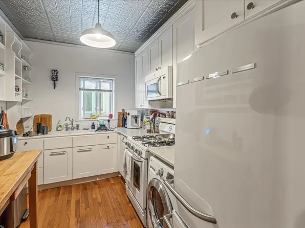 9204 Ridge Boulevard image 11 of 36