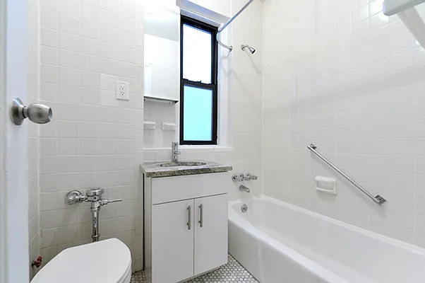 Rented by Aether Property Group | media 6