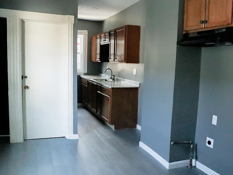 103 Leah St — Photo 8