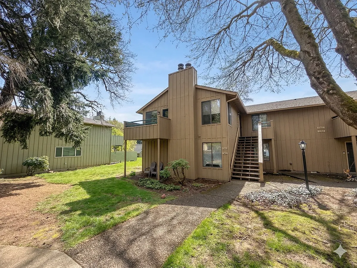 Building Photo - 7060 SW Montauk Cir