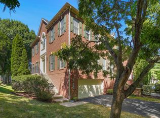 206 Painted Post Ln, Gaithersburg, MD 20878