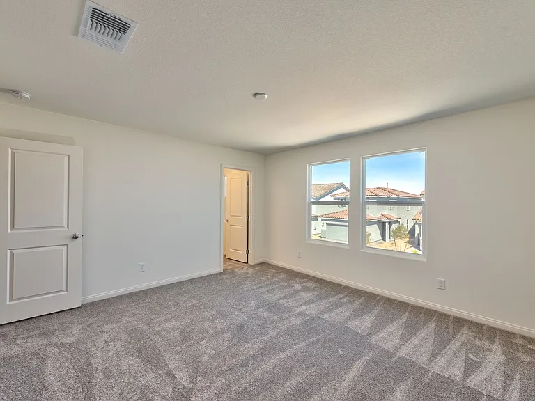 10191 Glowing Amber St — Photo 10