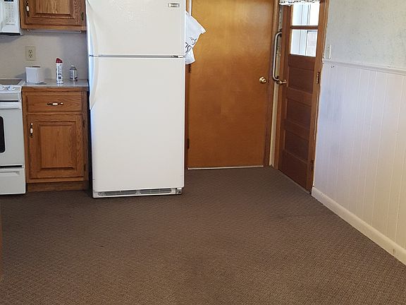 3rd image of 130 Arnold St