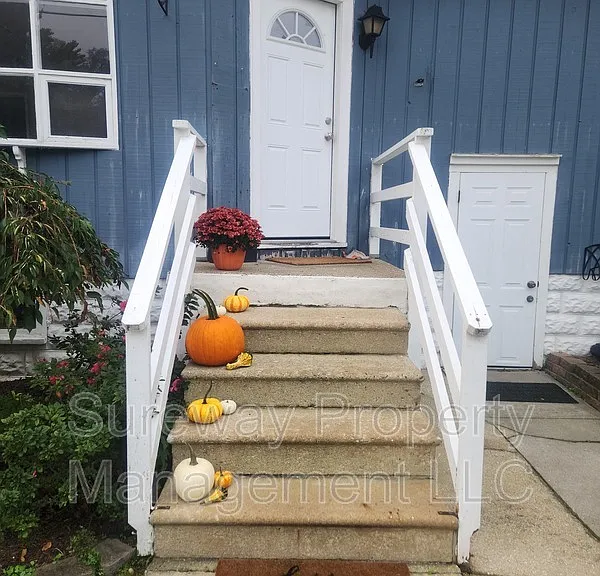 1 Chestnut Ave #B — Photo 2