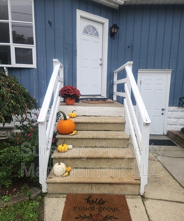 2nd image of 1 Chestnut Ave Unit B