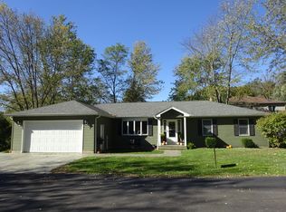 6N414 Salina Ave, St Charles, IL