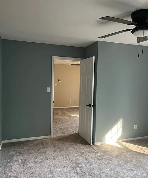 606 Squire Ln #G — Photo 17