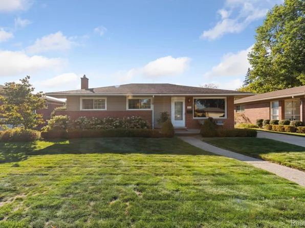 14155 Berwick St, Livonia, MI 48154