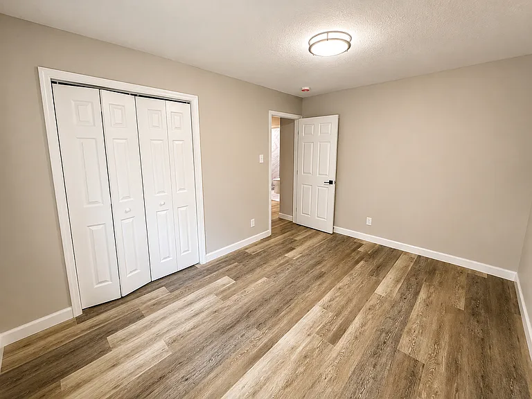 11917 Midhurst Dr — Photo 24