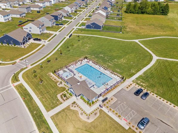 268 Mannaseh Dr W, Granville, OH 43023