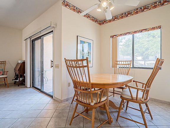 4th image of 281 N Royal Bell Dr