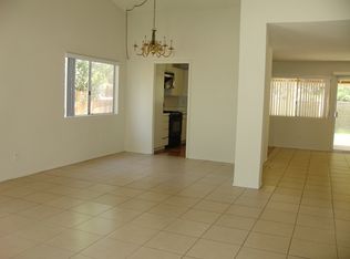 27568 Pamplico Dr, Santa Clarita, CA 91354