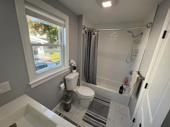 18 Noble St, Malden, MA 02148