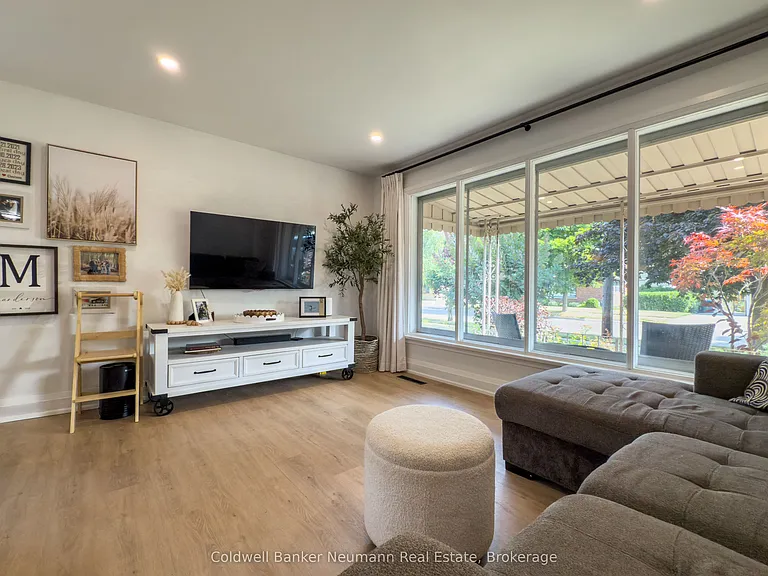 10 Western Ave #UPPER — Photo 11