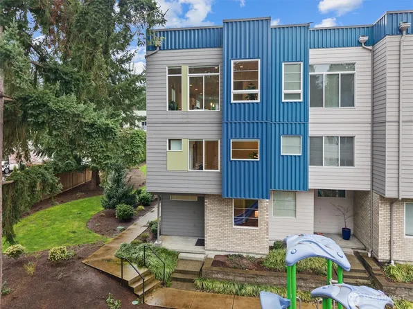 7629 NE 122nd Court #1, Kirkland, WA 98034