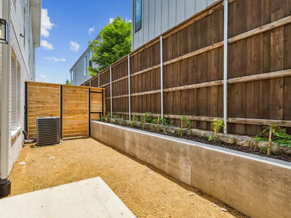 Guest House in Lakewood