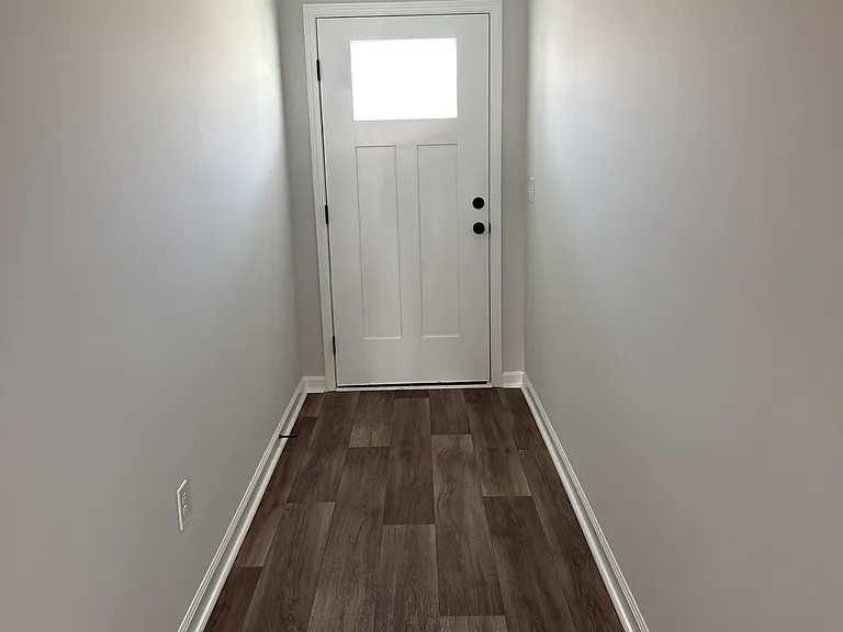 6409 Swainson St SW — Photo 9
