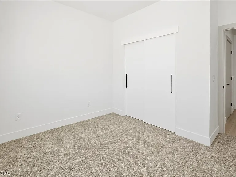 2001 S Dandelion St #2 — Photo 23