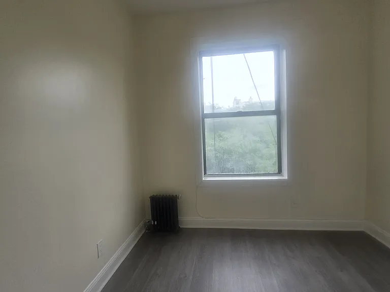 1469 5th Ave #27 — Photo 9