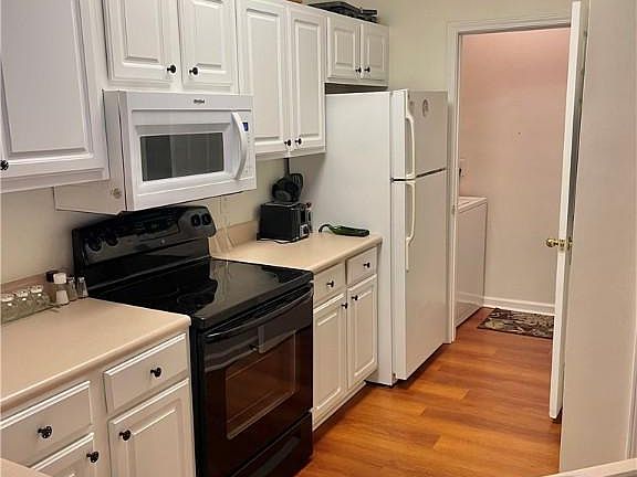 5th image of 5205 Walden Park Dr