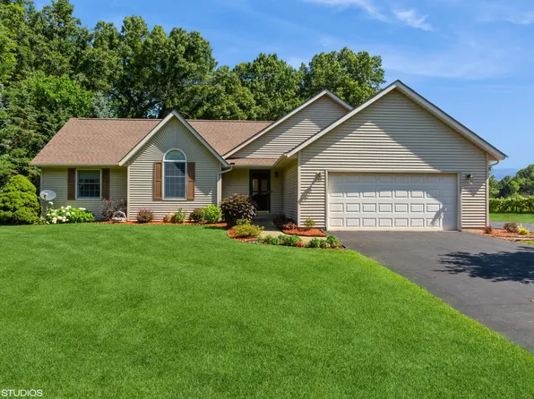 4175 Schmuhl Rd, Coloma, MI 49038