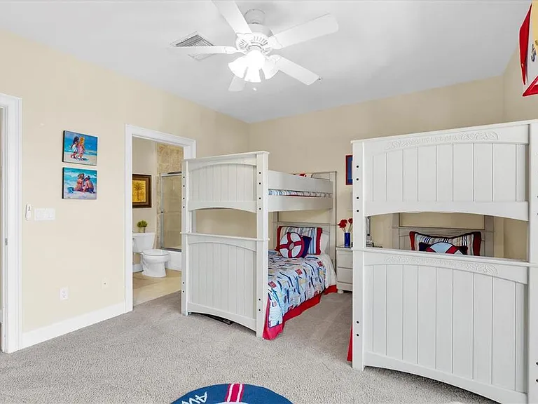 300 Capri Blvd #6 — Photo 22