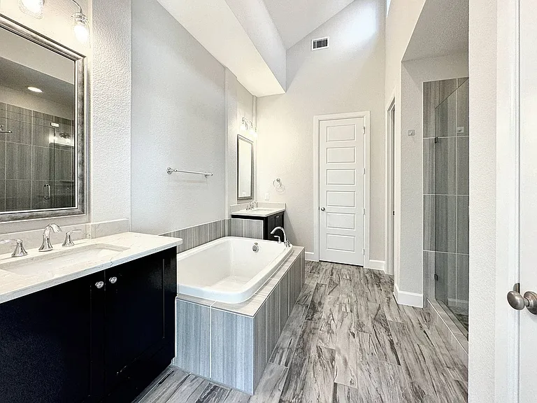 1367 Branchwood Pl — Photo 17