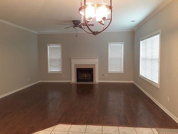 5th image of 2320 Village Centre Dr