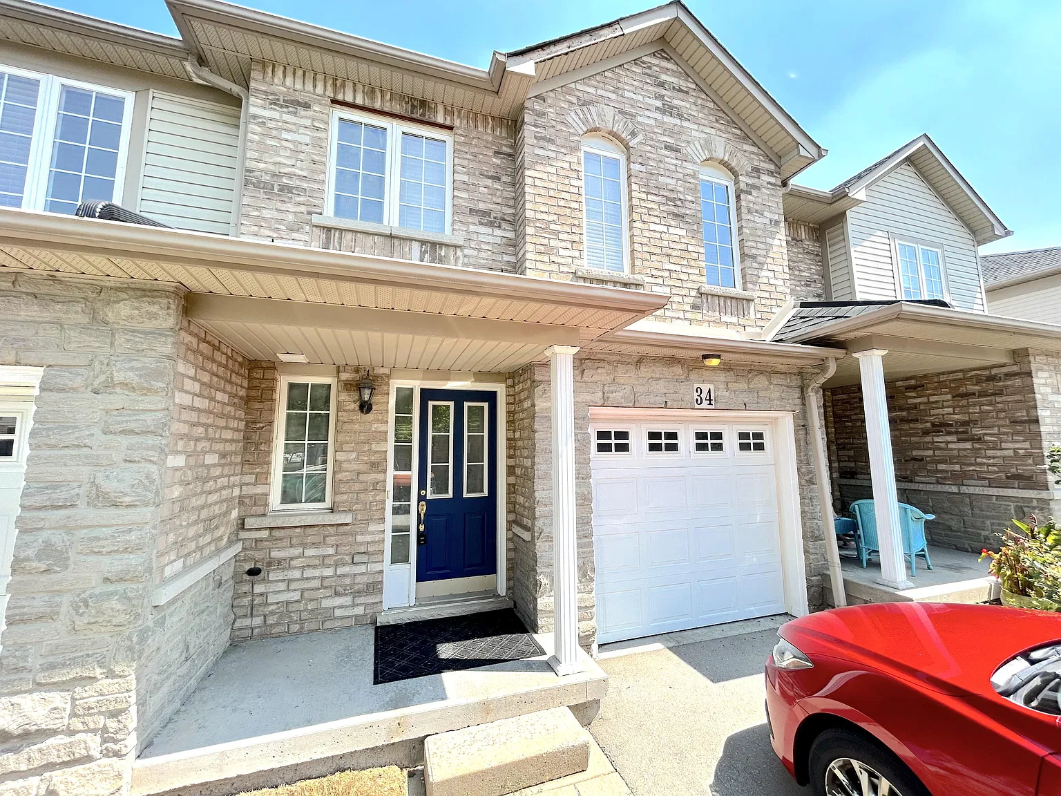 3 bed, 3.5 bath, 2000 sqft, $3,200 — Photo 1