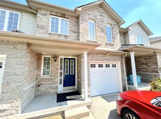 7 Southside Pl #34, Hamilton, ON L9C7W6