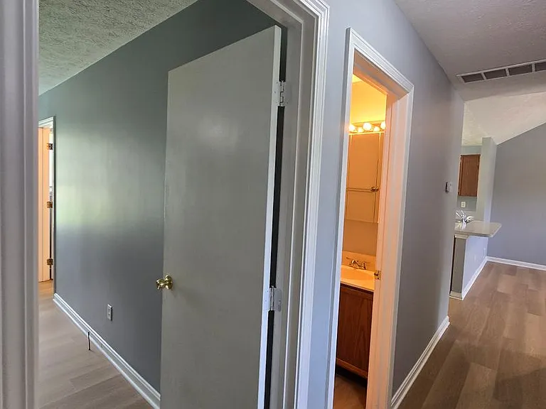 3706 Locust Ave — Photo 11