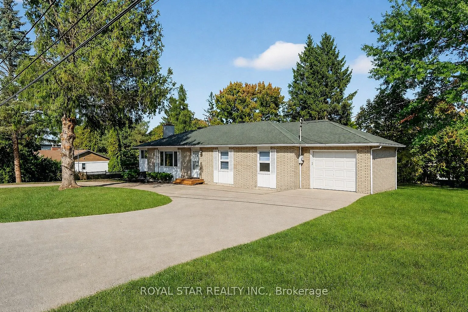 4 bed, $3,850 — Photo 1