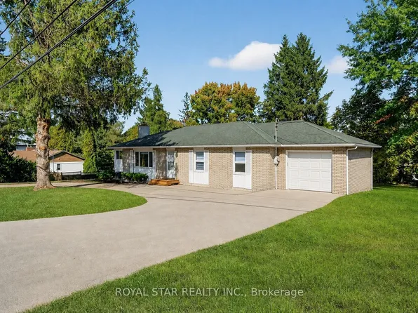 10 Delong Dr, Ottawa, ON K1J 7E6