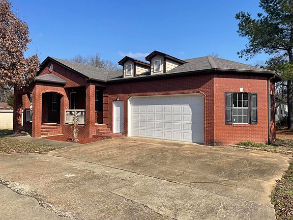 2nd image of 15 Ashwood Dr