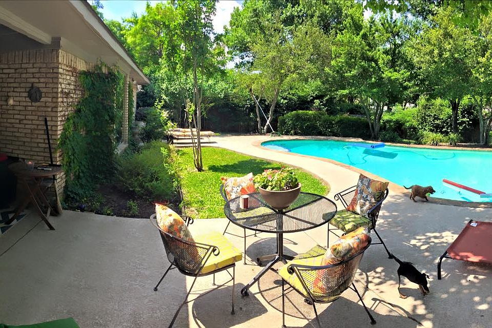 1st image of 10747 Bushire Dr