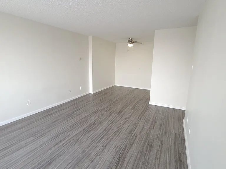 21 Macdonald Dr — Photo 54