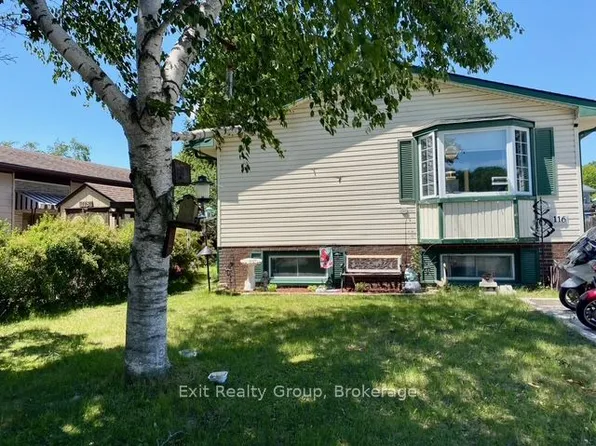 116 Nicholas St, Quinte West, ON K8V 6B2