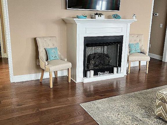 Living rm fireplace